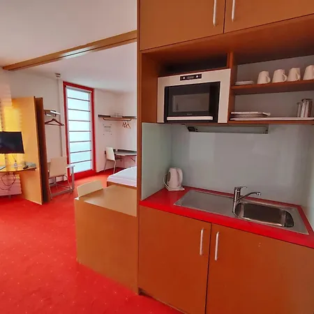Orange Wings Motel 3*