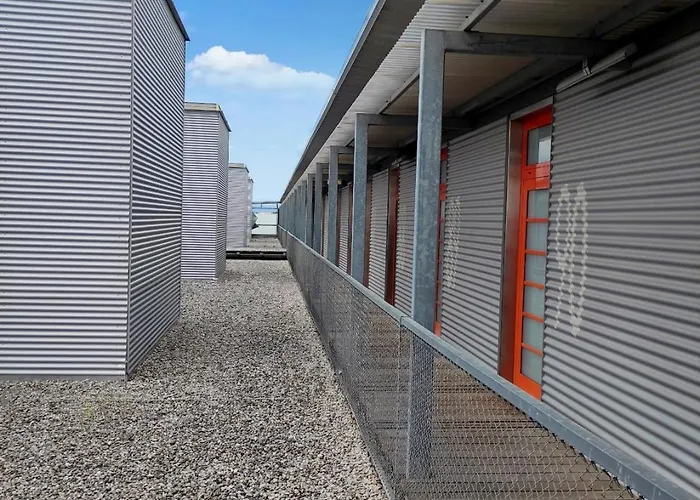 Orange Wings Motel Wiener Neustadt