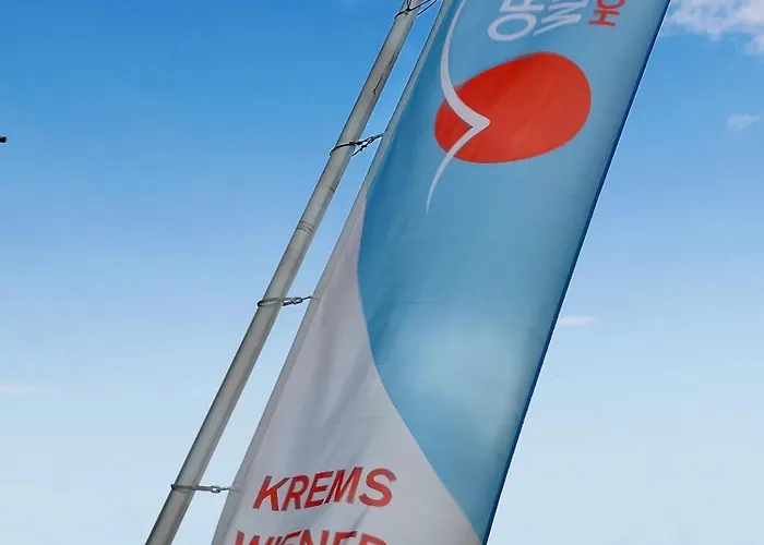 Мотель Orange Wings Винер-Нойштадт