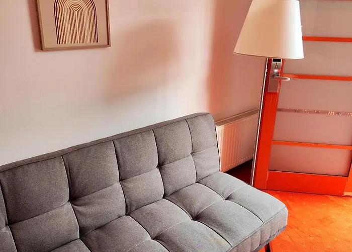 Motel Orange Wings 3*