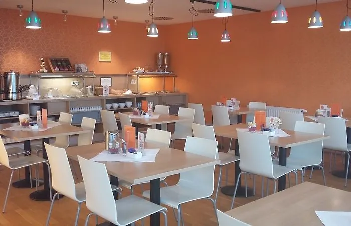 Orange Wings Motel 3*