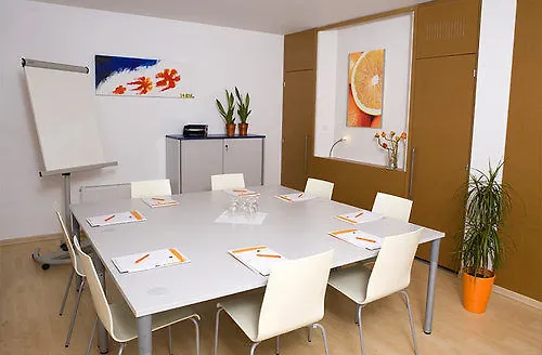 Orange Wings 3* Wiener Neustadt